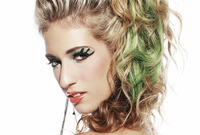 2013-makeup-trend-50-shades-of-green-side